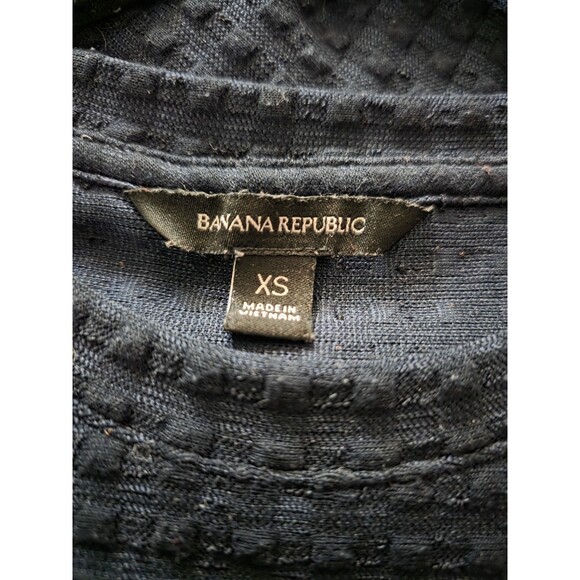 Banana Republic Assymetrical Peplum Textured Black Top Xsmall - Picture 3 of 4